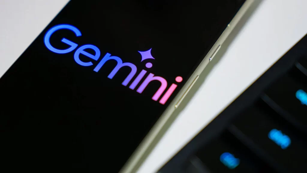 演示：谷歌全新Gemini模型如何利用你的搜索历史（APK拆解）